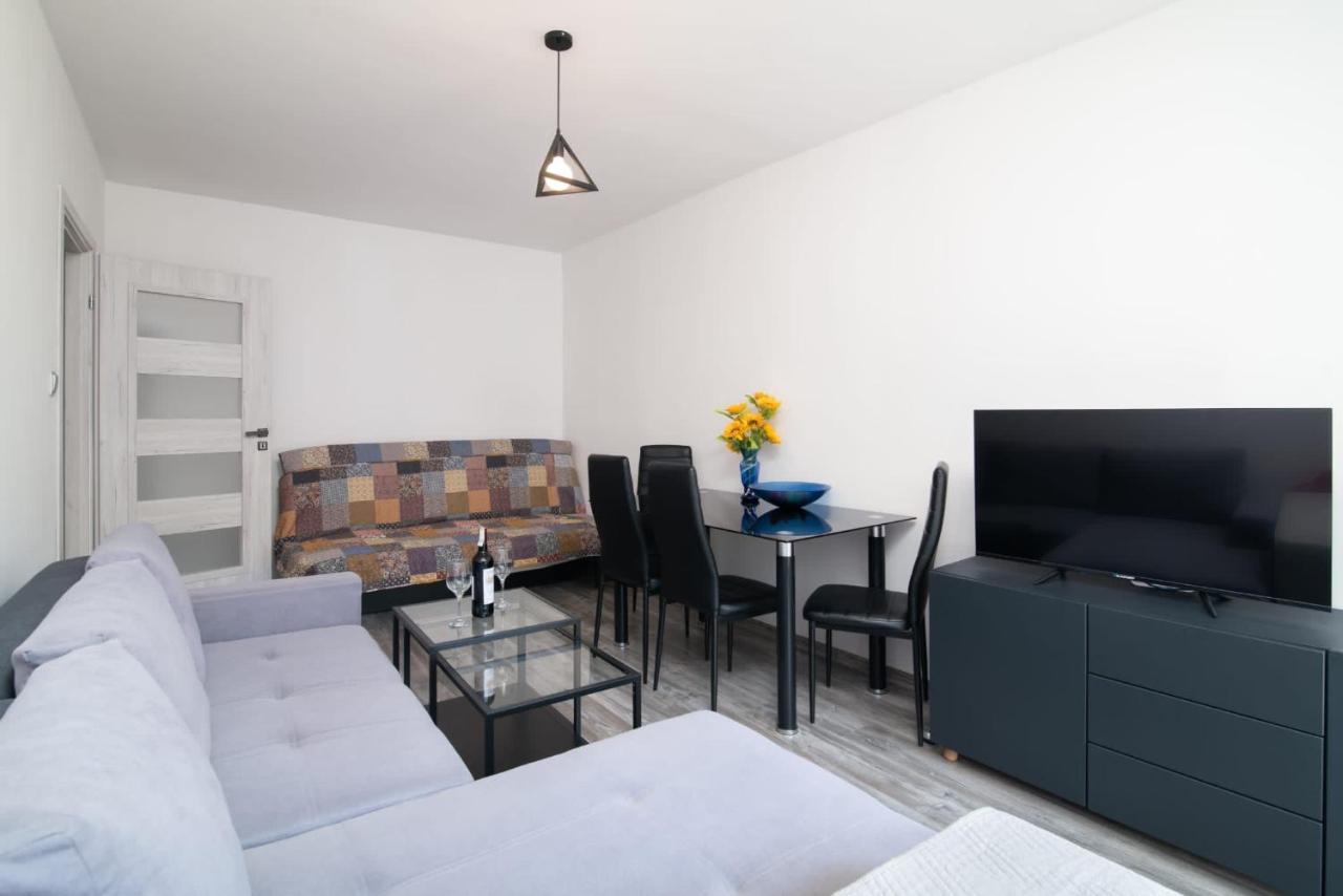 Lesny Zakatek Apartment กดัญสก์ ภายนอก รูปภาพ